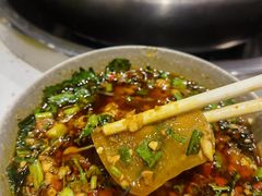 -肖肖酸萝卜鱼火锅(总店)