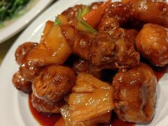海鲜菠萝咕咾肉-老广酒楼(樱花店)