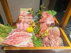 -山川小町·极番烧肉(新地假日广场店)