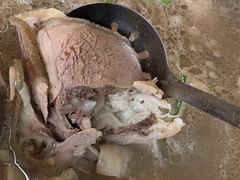 -老石黑山羊毛驴肉火锅(金凯广场店)