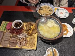 -老北京胡同味道二荤铺(酒仙桥店)