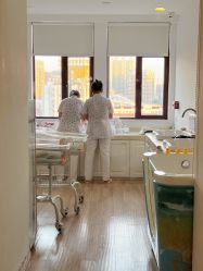 -海豚湾高端月子会所(黄浦店)