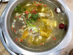 -乙丙丁正宗昭通天麻火腿鸡(总店)