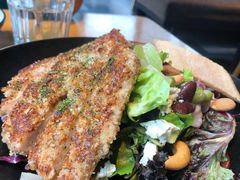 山核桃鸡胸肉沙拉-The Diner X餐厅(青岛万象城店)