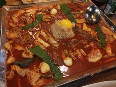 牛肉火山炒年糕-包装马车·韩国料理·포장마차