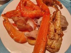 -广州万富希尔顿酒店·感趣自助餐厅·金秋蟹宴生蚝海鲜刺身