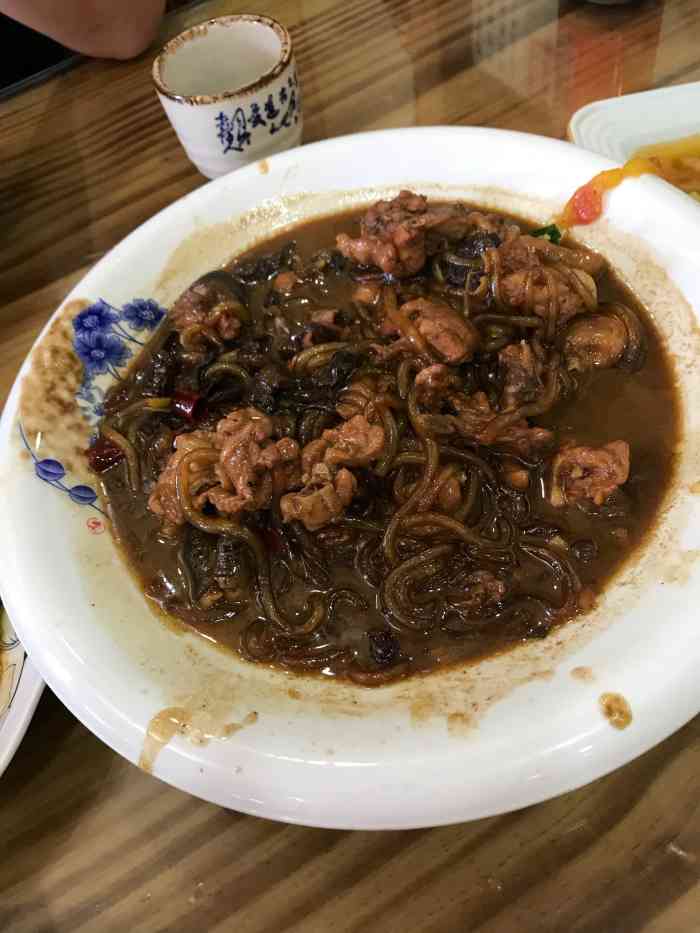 老粮票大食堂-"这家店感觉是在岚山吃过的比较好吃的一家烧.