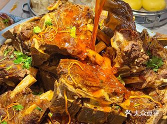 近期吃得最过瘾的一顿！牛羊盛宴吃爽了！