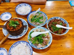 -杨三孃跷脚牛肉(西外棕榈岛店)