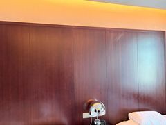 -上海龙之梦万丽酒店
