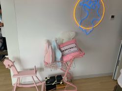 -E.L.K造型momopark店