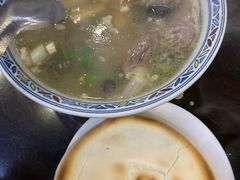 -老孙家泡馍(洒金桥店)