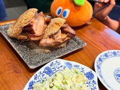 -老天桥酱肉烧饼夹肘子(天桥店)