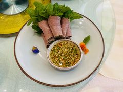 薄荷牛肉卷-云腾食府·云南菜