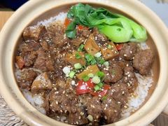 -煲仔皇腊味煲仔饭(经四万达店)