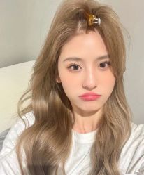 -妃格美发沙龙·烫发·染发