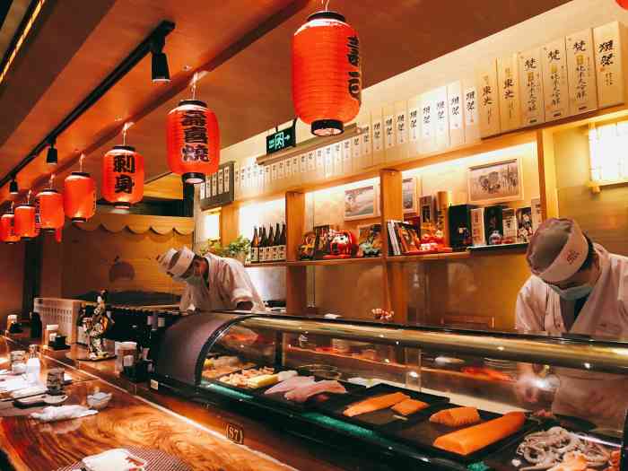 江户前寿司(金源新燕莎mall店)-"午餐稍晚去的,不排队,有小隔断房间.