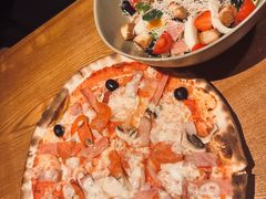 -JINNS锦时 steak&pizza(浸信会礼拜堂旧址店)