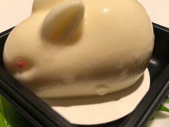 慕斯酸奶兔-海底捞火锅(亲子主题北金鹰店)