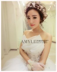 -艾米丽婚纱礼服