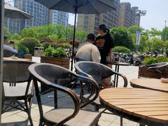 -星巴克臻选(嘉兴海宁银泰城店)