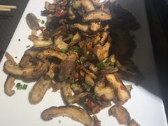 -滇越乘象云南餐厅(豆各庄店)
