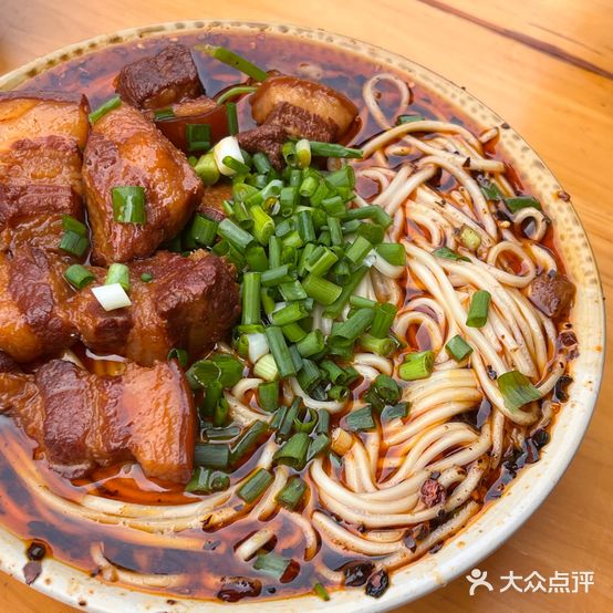 黄记大肉面