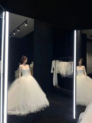 -Vera Wang婚纱礼服旗舰店
