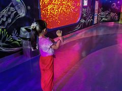 -多彩贵州城极地海洋世界