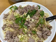 -顾芳拆骨面馆(南门大街店)
