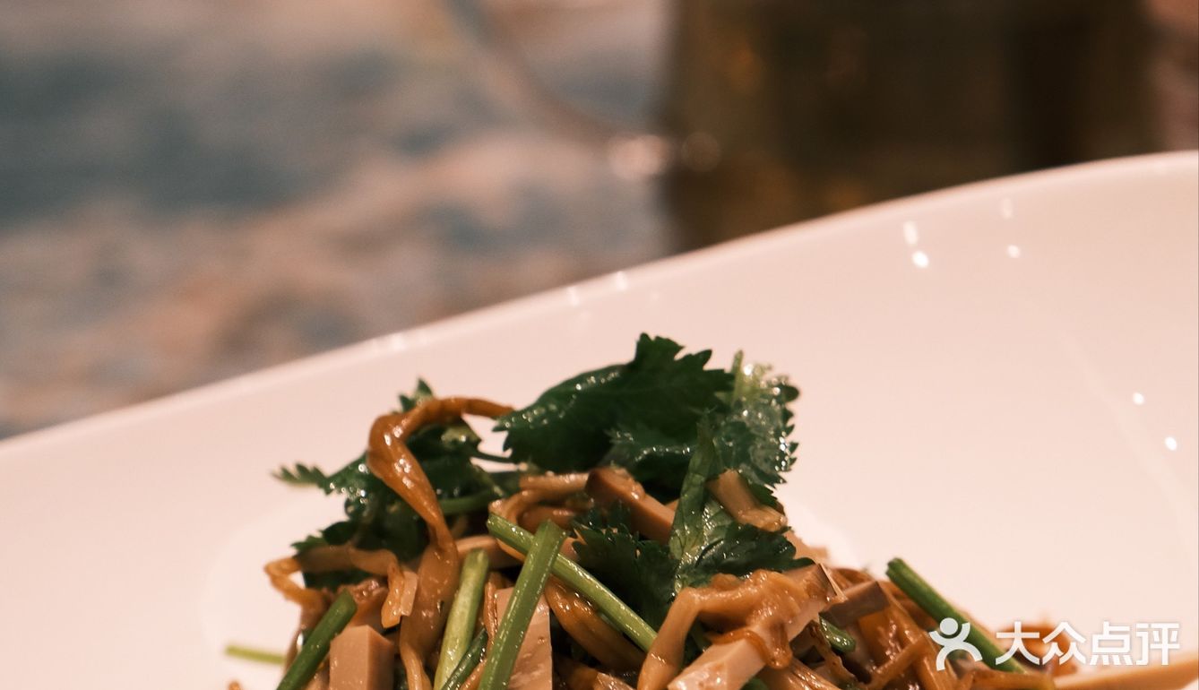 温润酒家，呵护友情