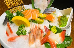 Mixed Sashimi Platter (Small)