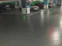 -龙湖虹桥天街-停车场