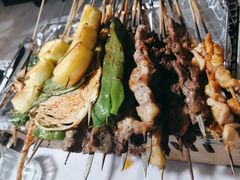 -云晓光头烧烤吧(盛夏店)