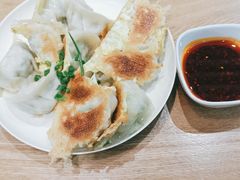 -三好食堂(煎饺·馄饨·肉饼米线·盛世广场店)
