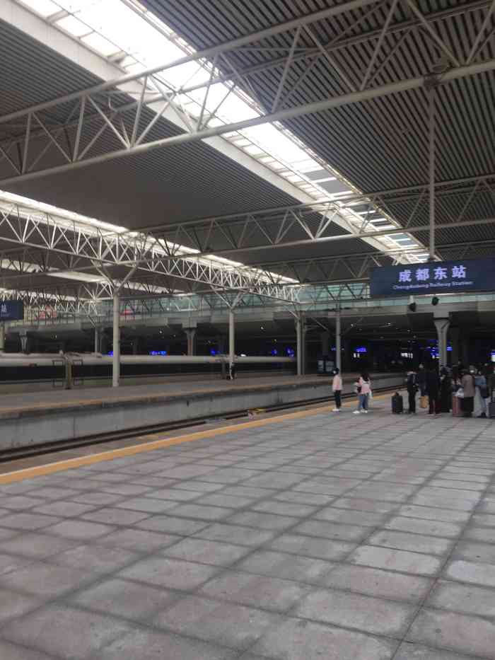成都东站内部实景图图片