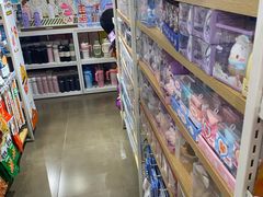 -名创优品(万达广场河东店)