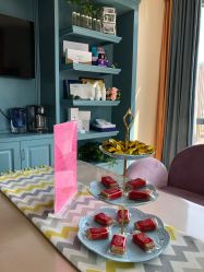 -静博士养生美容连锁