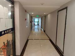 -橙曼酒店(双子塔环球中心店)