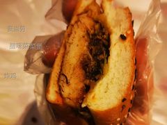 腊味菜菜堡-麦当劳(中山八路店)