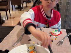 -圣丰索菲特·2 On 988 Café 自助餐厅