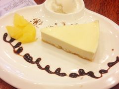 -玛格萝妮比萨屋(四平店)