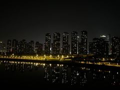 -南京眼步行桥