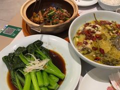 -荷花亭·湖北融合菜(中商广场店)