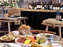 -Common Table · Brunch & Coffee