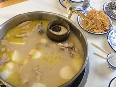 -朴小妹人参鸡汤火锅(长白山万达店)