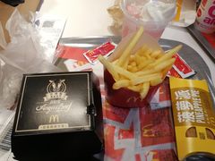 -麦当劳(宝山大厦店)