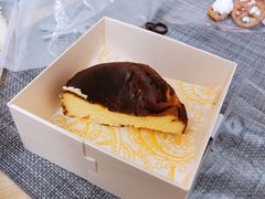巴斯克焦糖芝士蛋糕-OUR Bakery(三里屯太古里店)