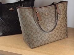 -COACH蔻驰(赛特奥特莱斯店)