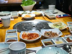 -唯成•韩国炭火烤肉 유성고기